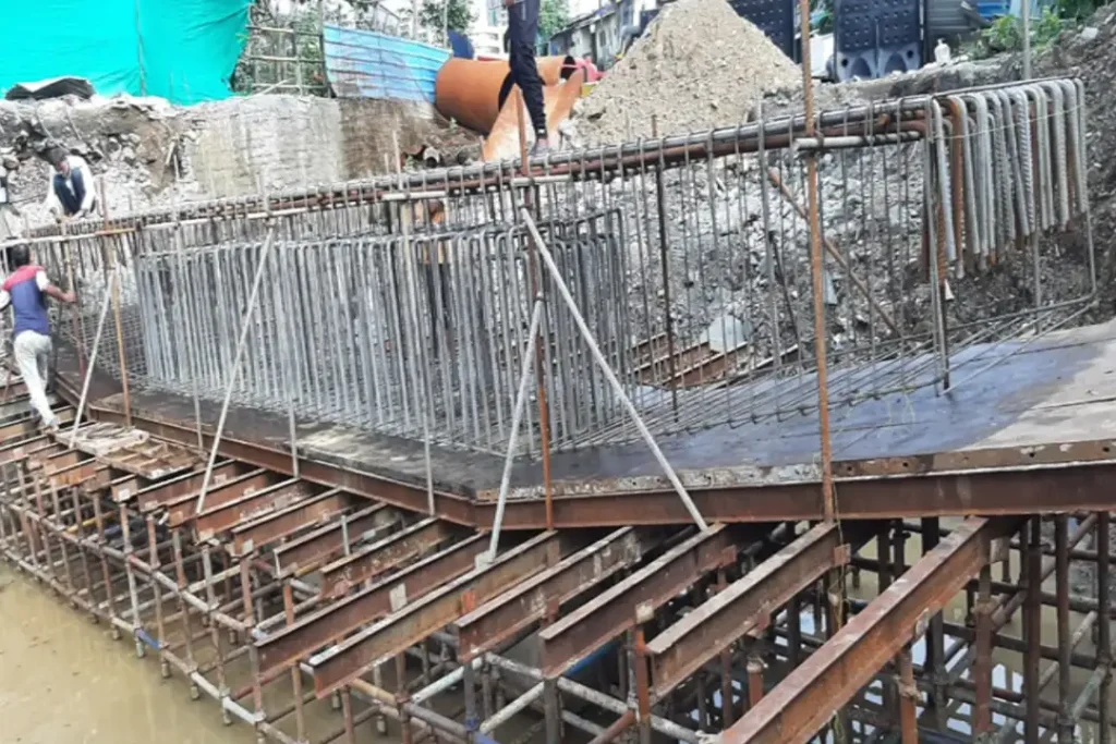 Construction of ROB on Kalyan -Shilphata